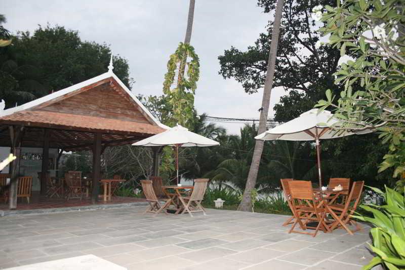 Central Night Hotel Siem Reap Bagian luar foto
