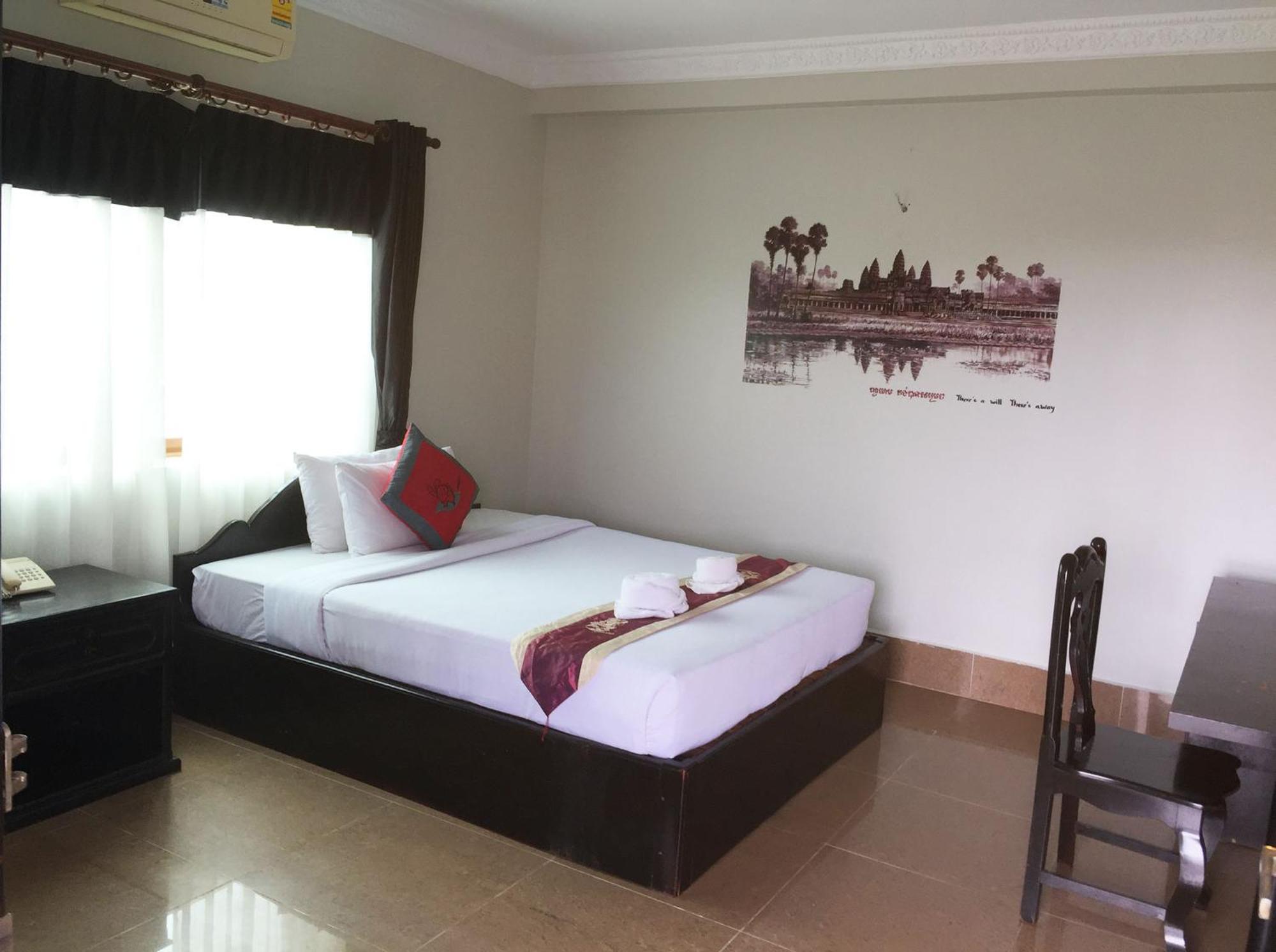 Central Night Hotel Siem Reap Bagian luar foto
